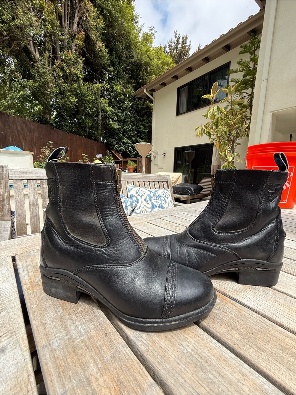 Ariat Black Leather Zip Front Ankle Boots - Picture 3 of 6